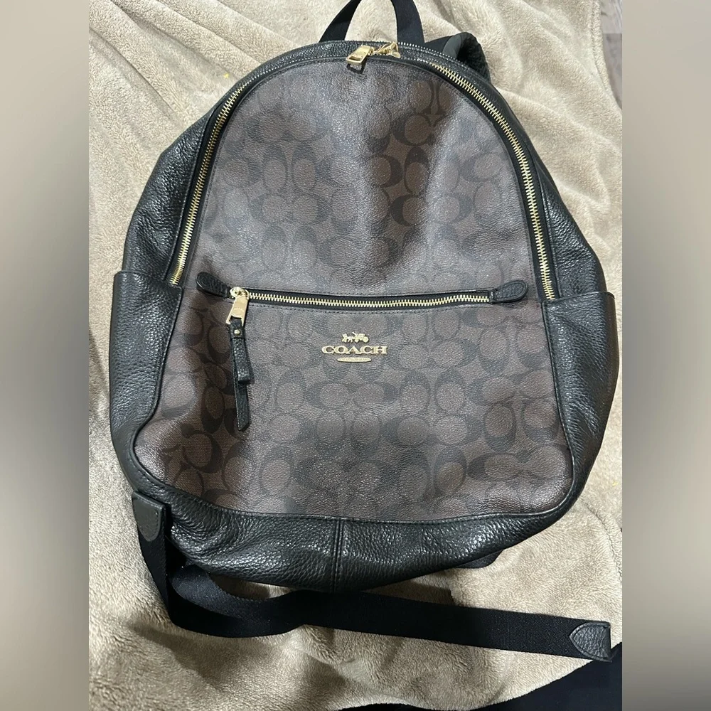 Coach backpack - Picture 1 of 4